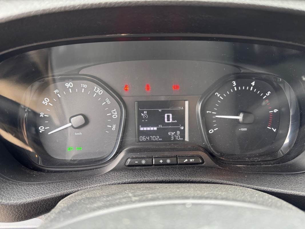 Peugeot Expert — 15