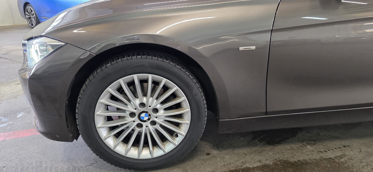 Bmw Série 3 — 24
