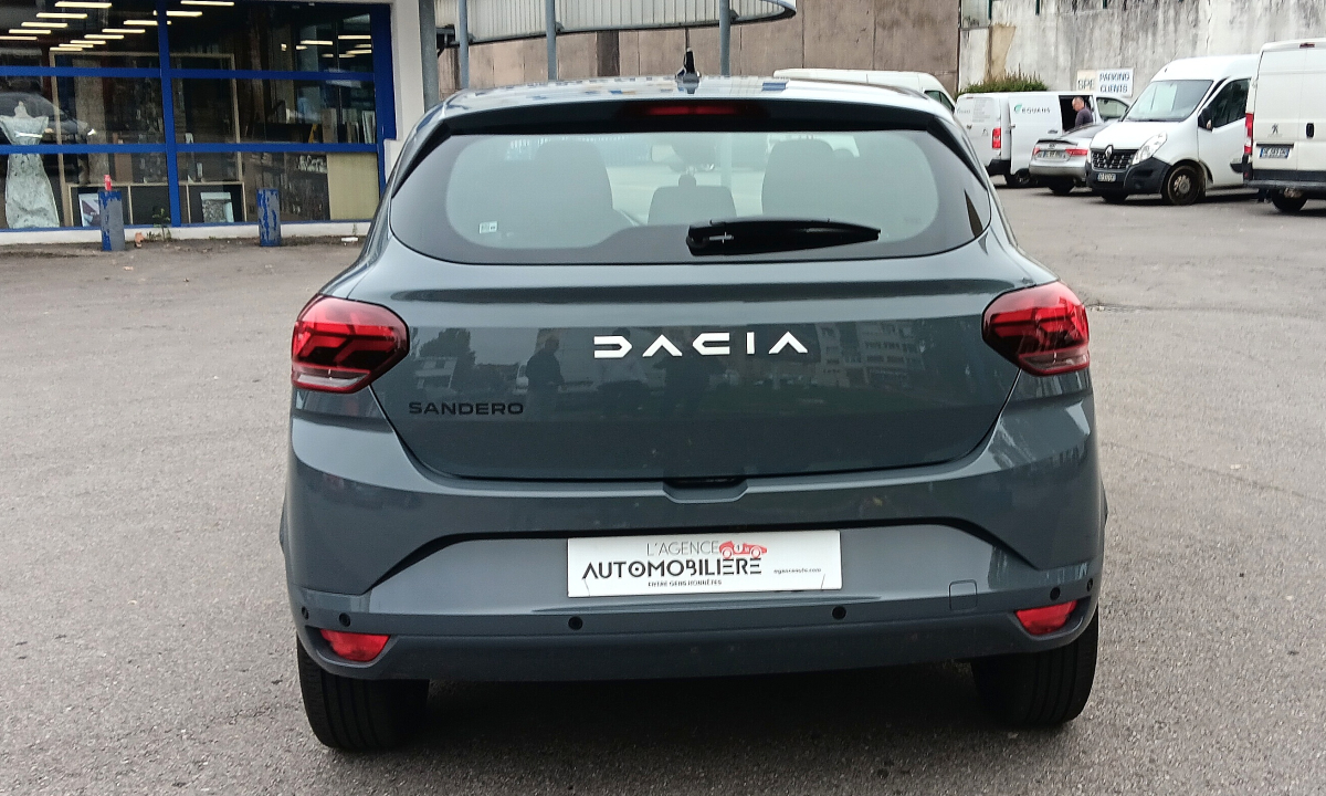 Dacia Sandero — 5