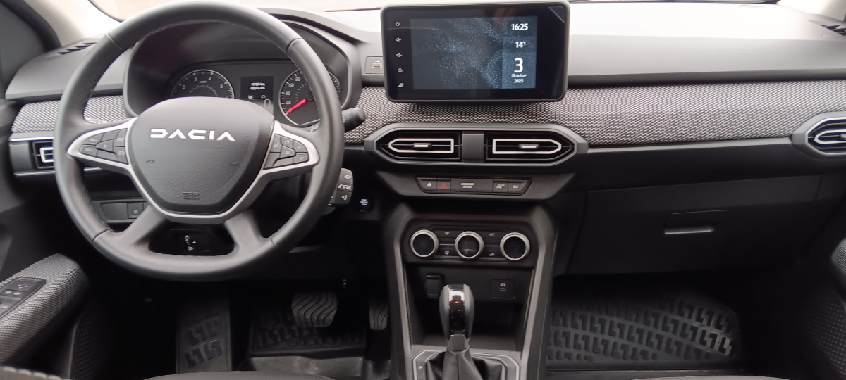 Dacia Sandero — 8