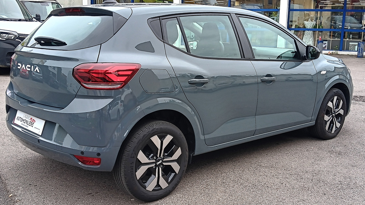 Dacia Sandero — 6