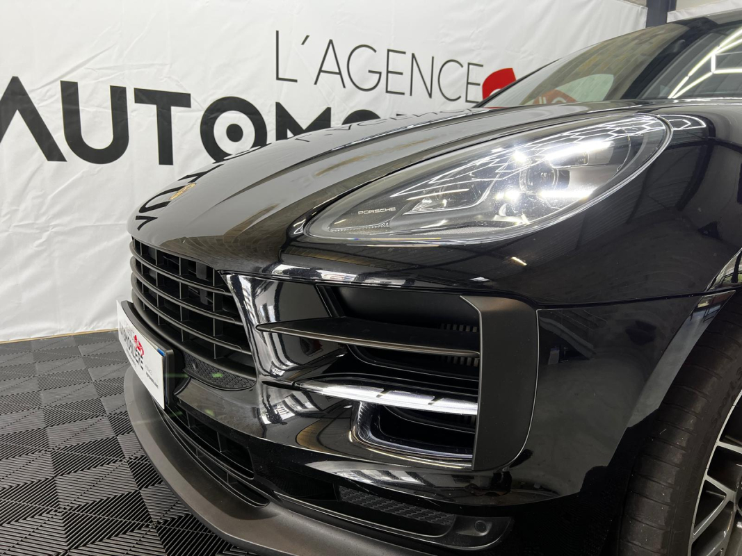Porsche Macan — 4
