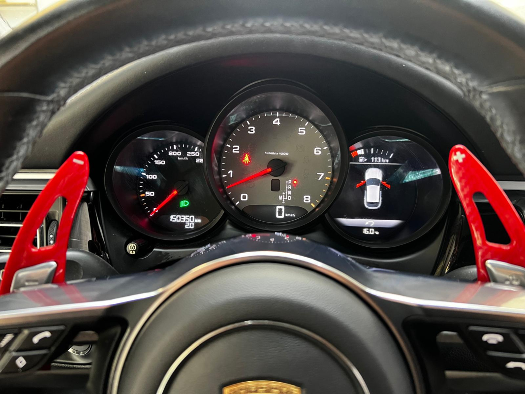 Porsche Macan — 21