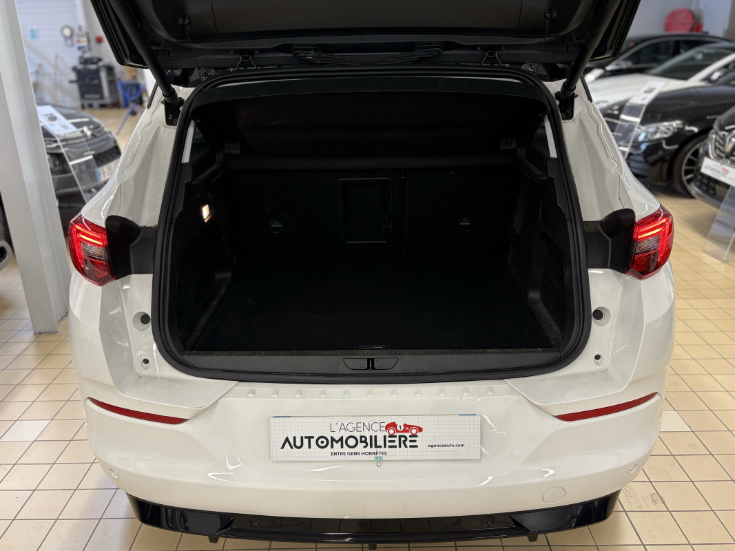 Opel Grandland X — 8