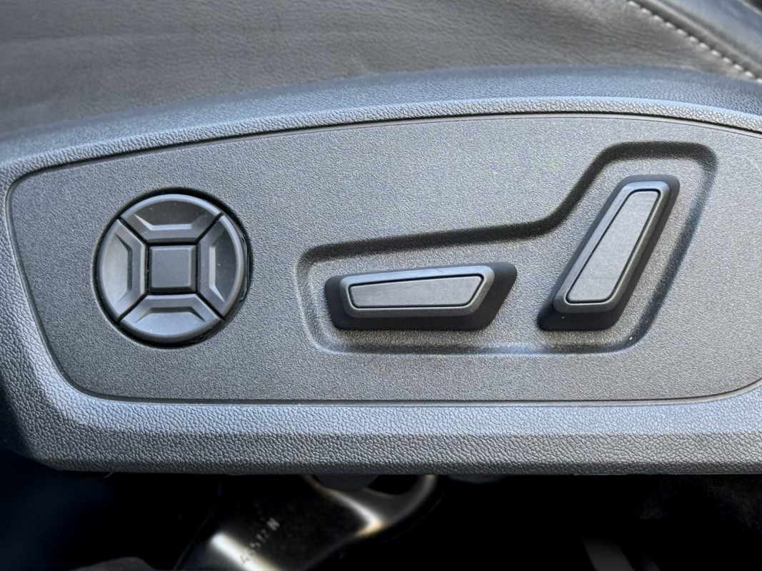 Audi Q3 — 18