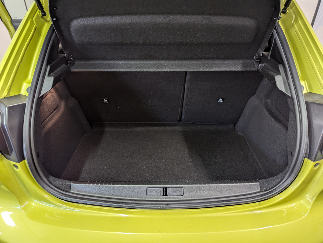 Peugeot 208 — 14