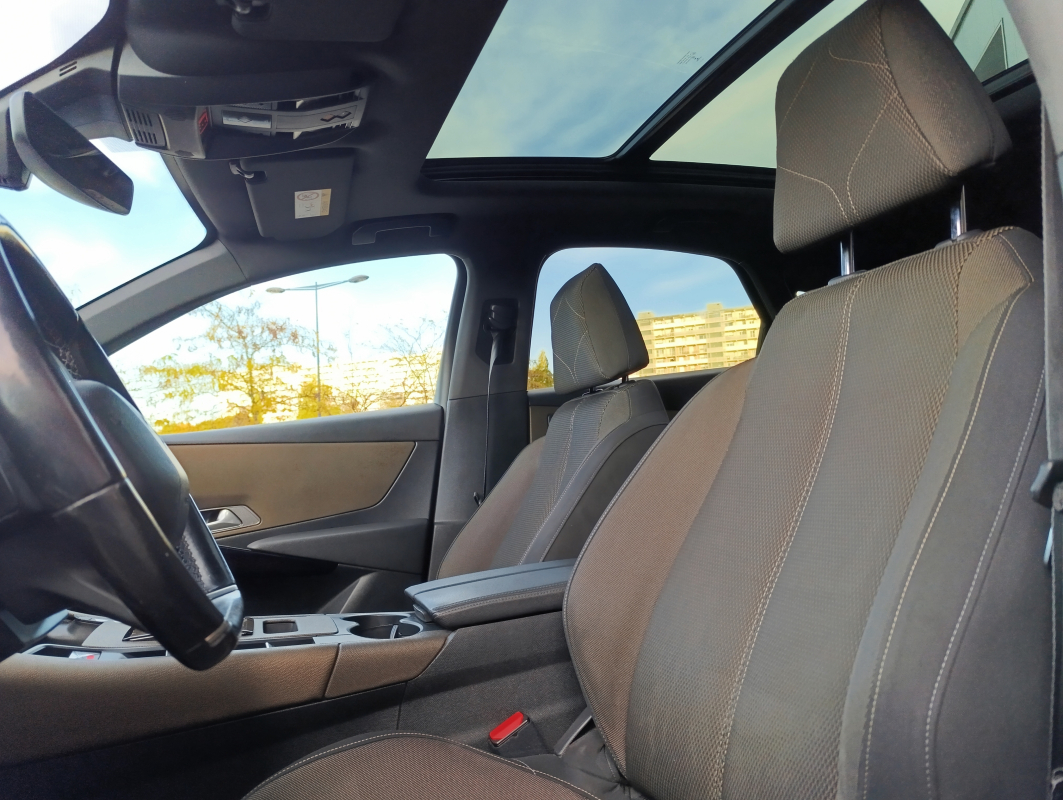 DS DS7 CROSSBACK — 23