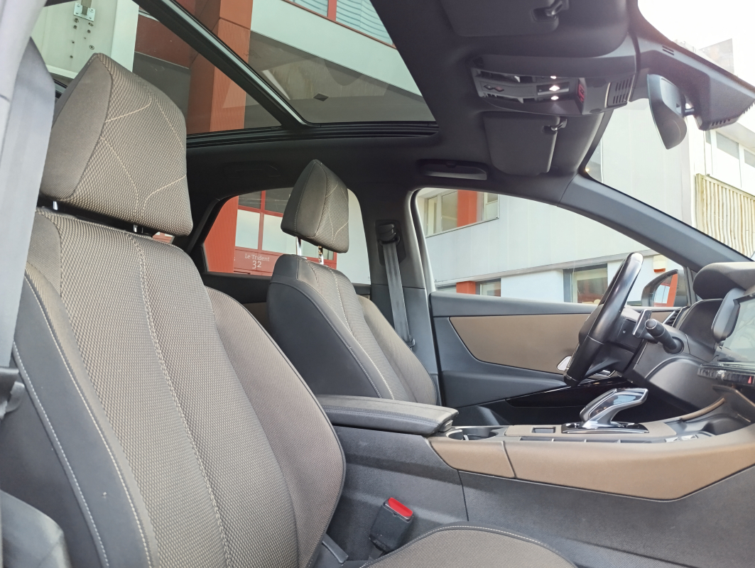 DS DS7 CROSSBACK — 11