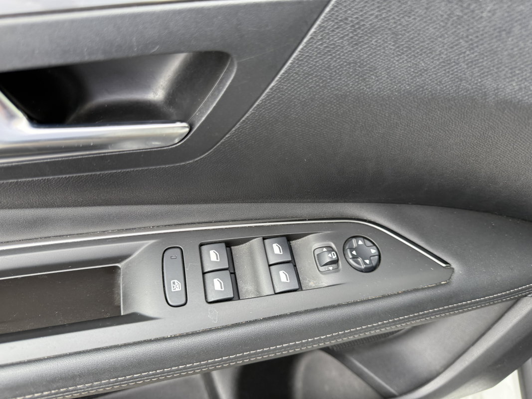 Peugeot 3008 — 35