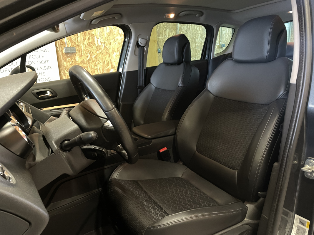 Peugeot 3008 — 10