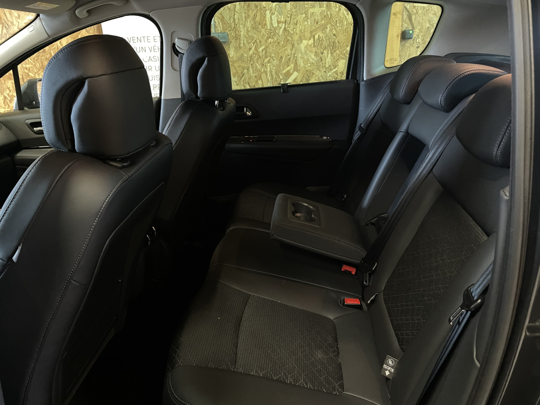 Peugeot 3008 — 16