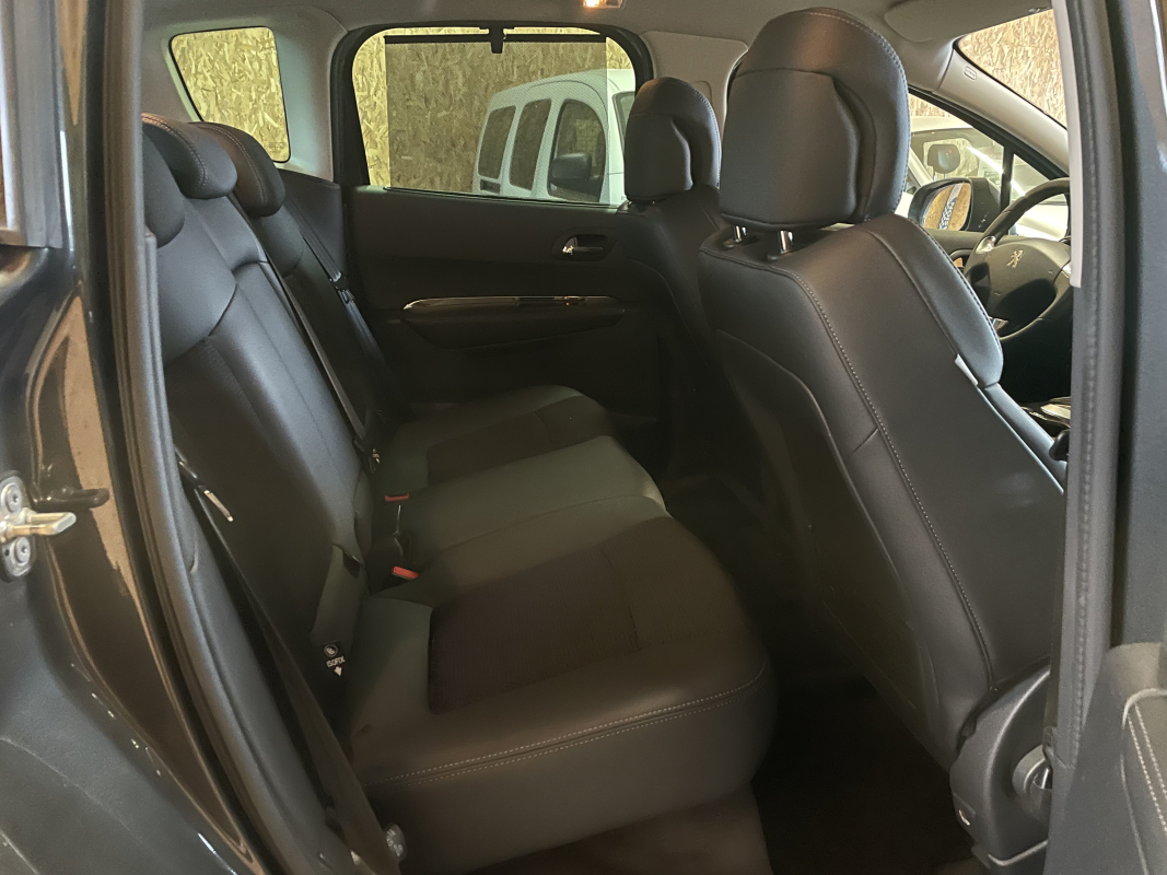 Peugeot 3008 — 18