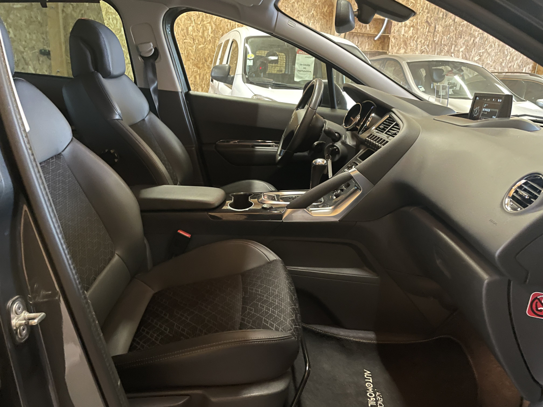 Peugeot 3008 — 11