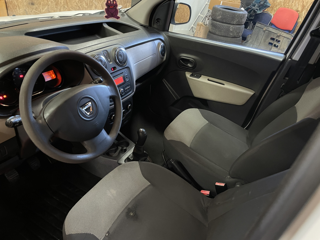 Dacia Dokker — 8
