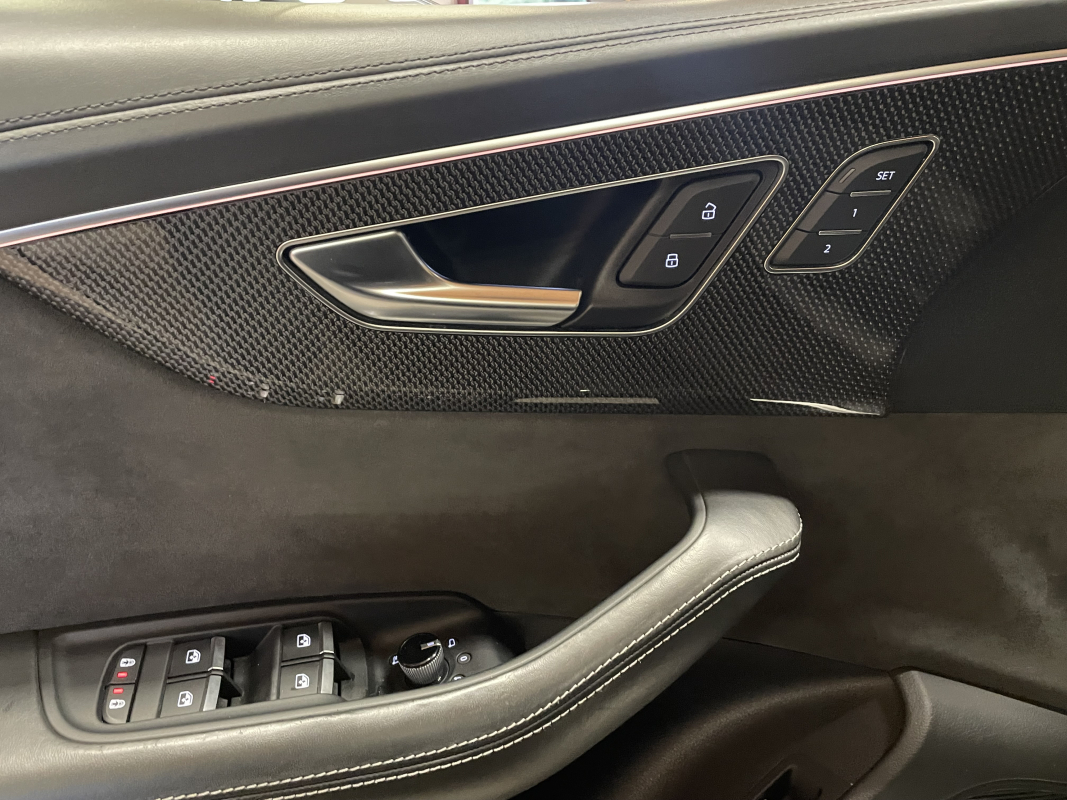 Audi SQ8 — 27