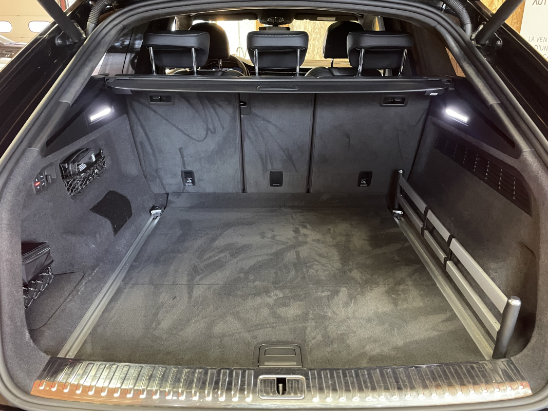 Audi SQ8 — 23