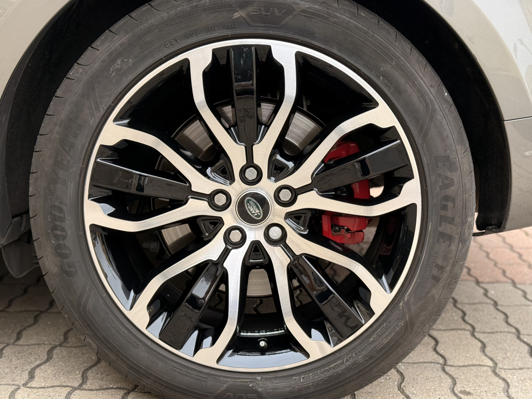 Land Rover Range Rover Sport — 18