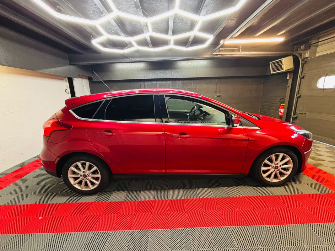 Ford Focus — 4