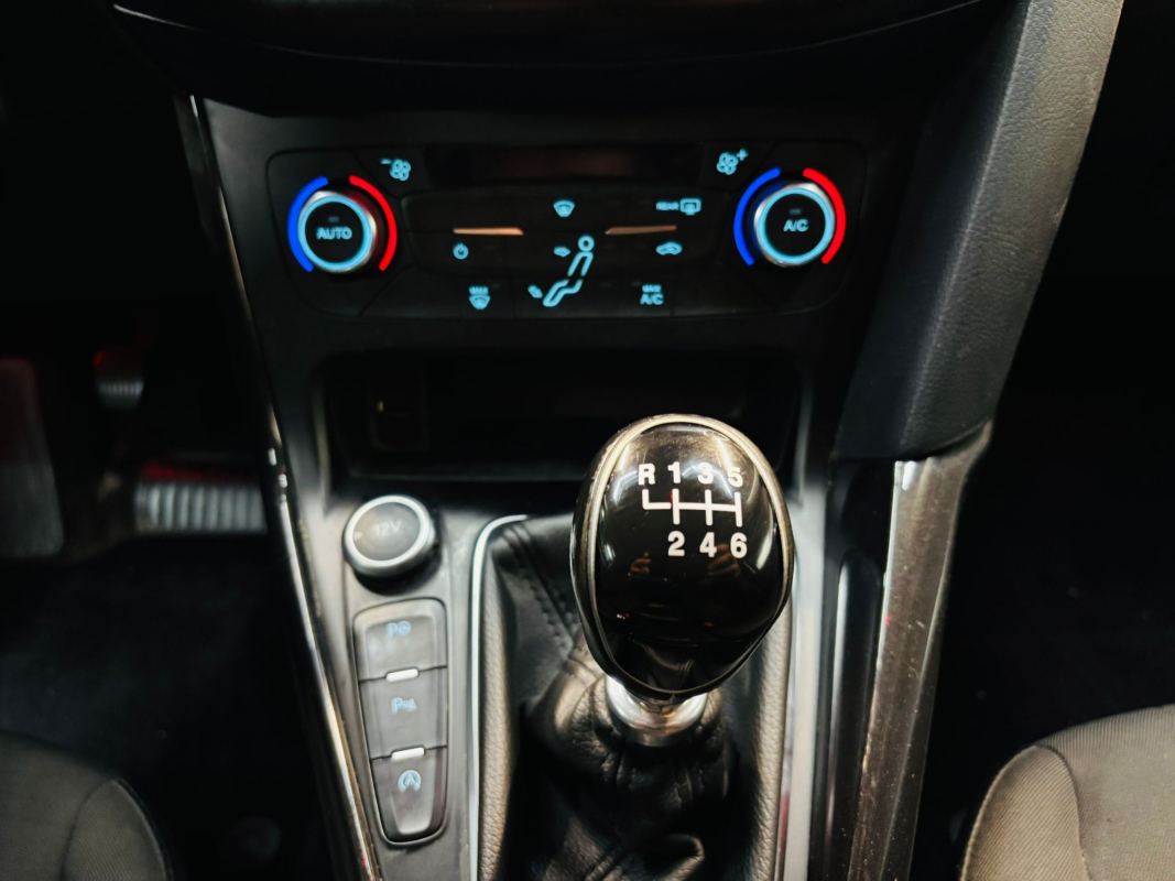 Ford Focus — 16