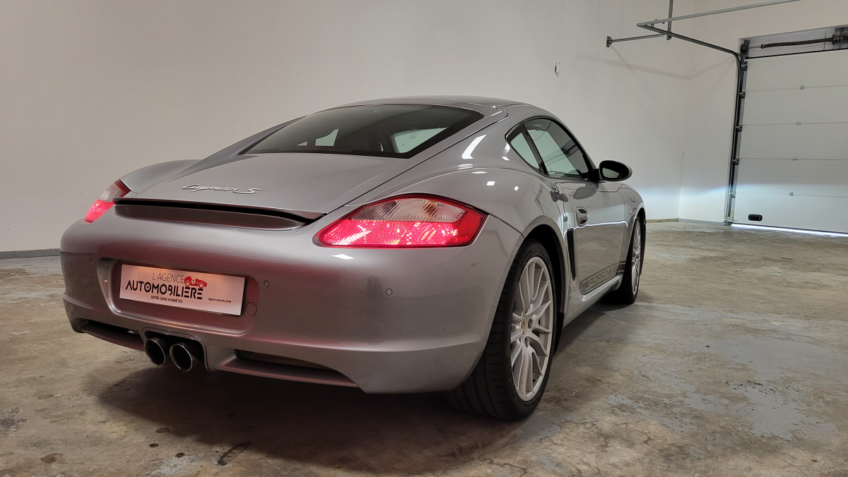 Porsche Cayman — 12