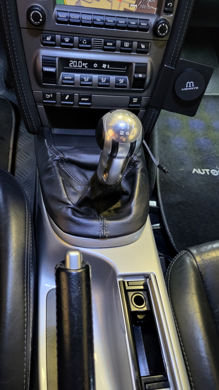 Porsche Cayman — 24