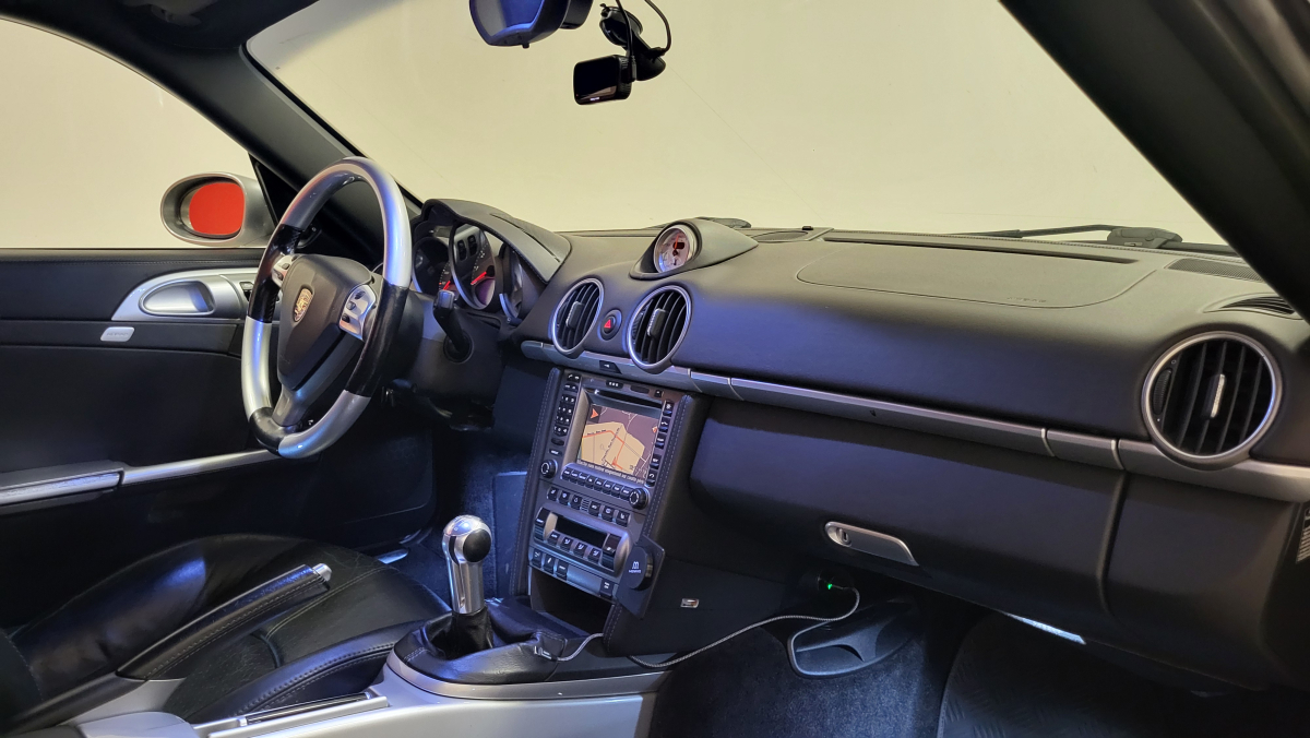 Porsche Cayman — 17