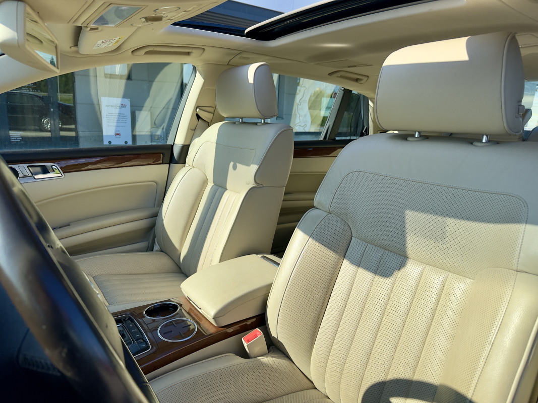 Volkswagen Phaeton — 19