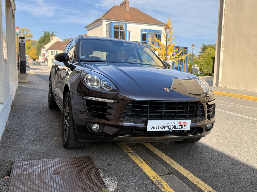 Porsche Macan — 3