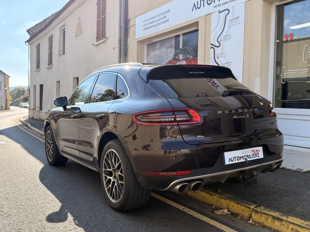 Porsche Macan — 5