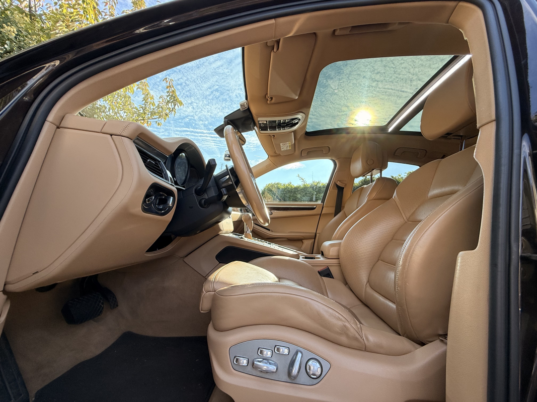 Porsche Macan — 9