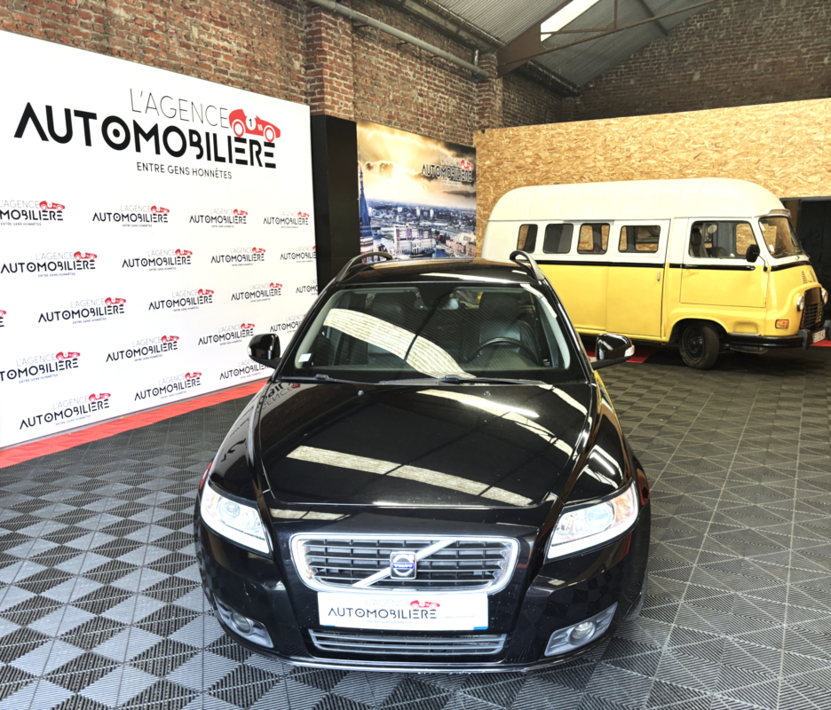 Volvo V50 — 2