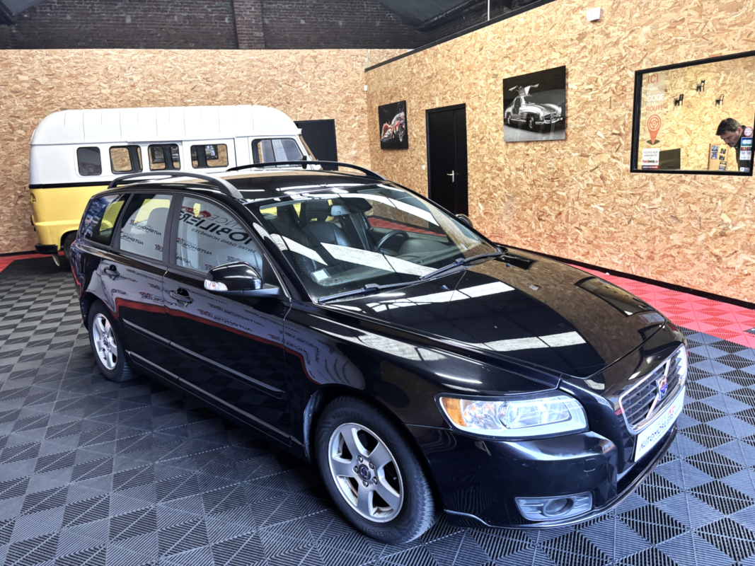 Volvo V50 — 3