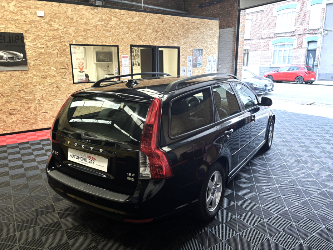 Volvo V50 — 5