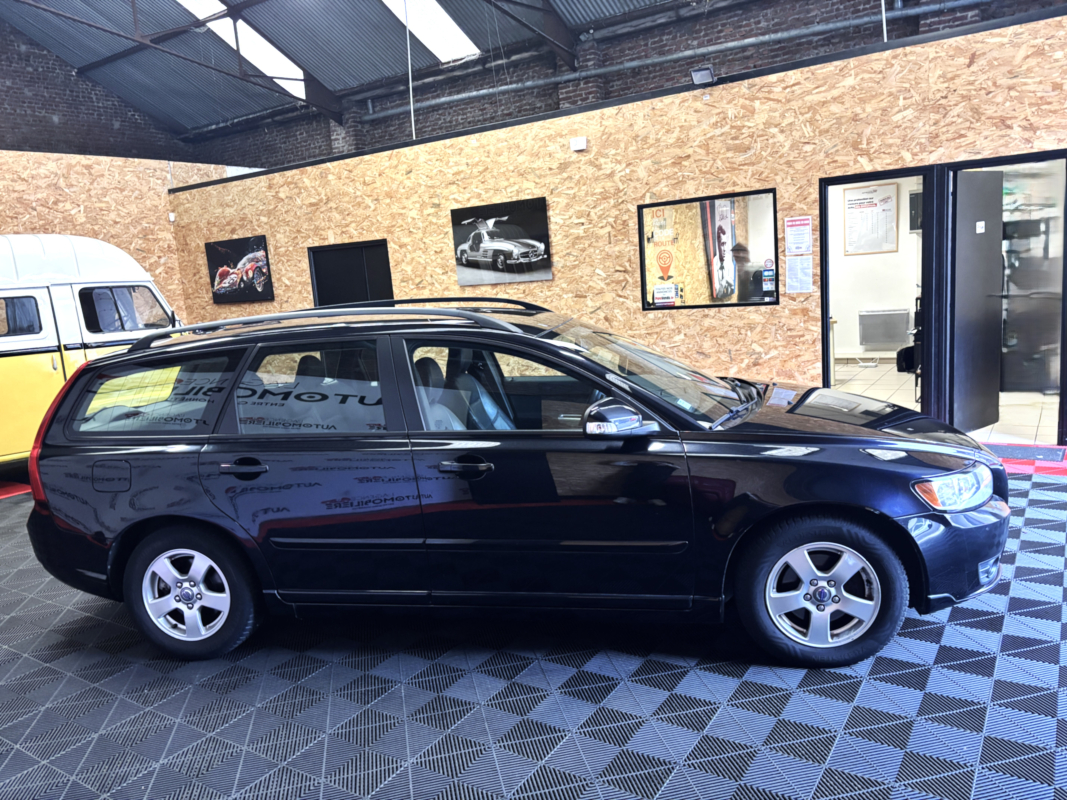 Volvo V50 — 4