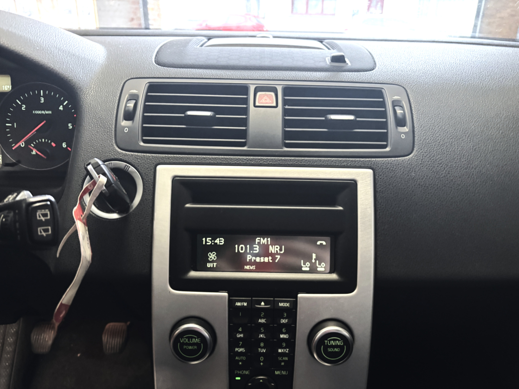 Volvo V50 — 24