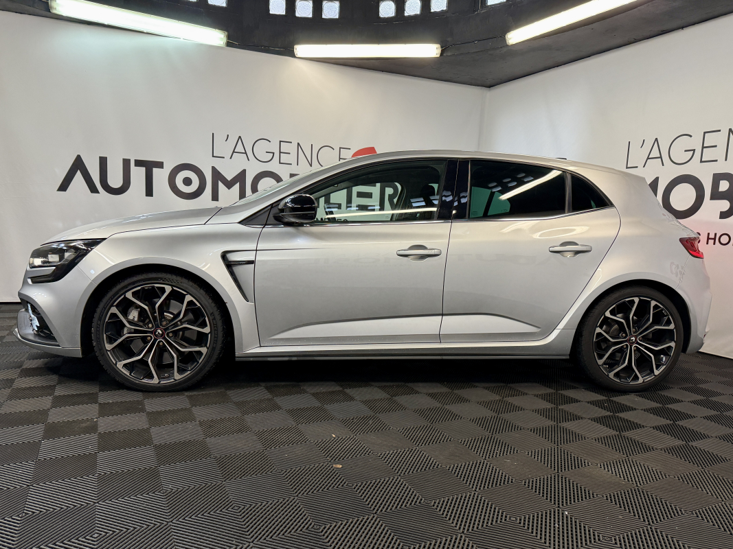 Renault Megane — 8