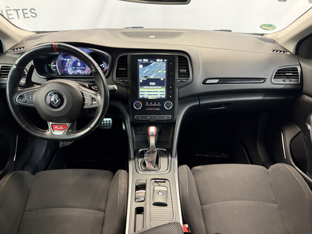 Renault Megane — 10