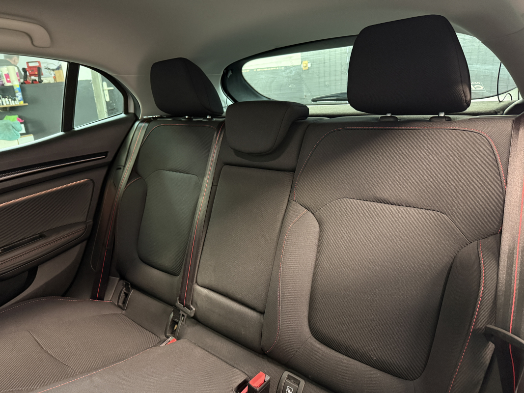 Renault Megane — 14