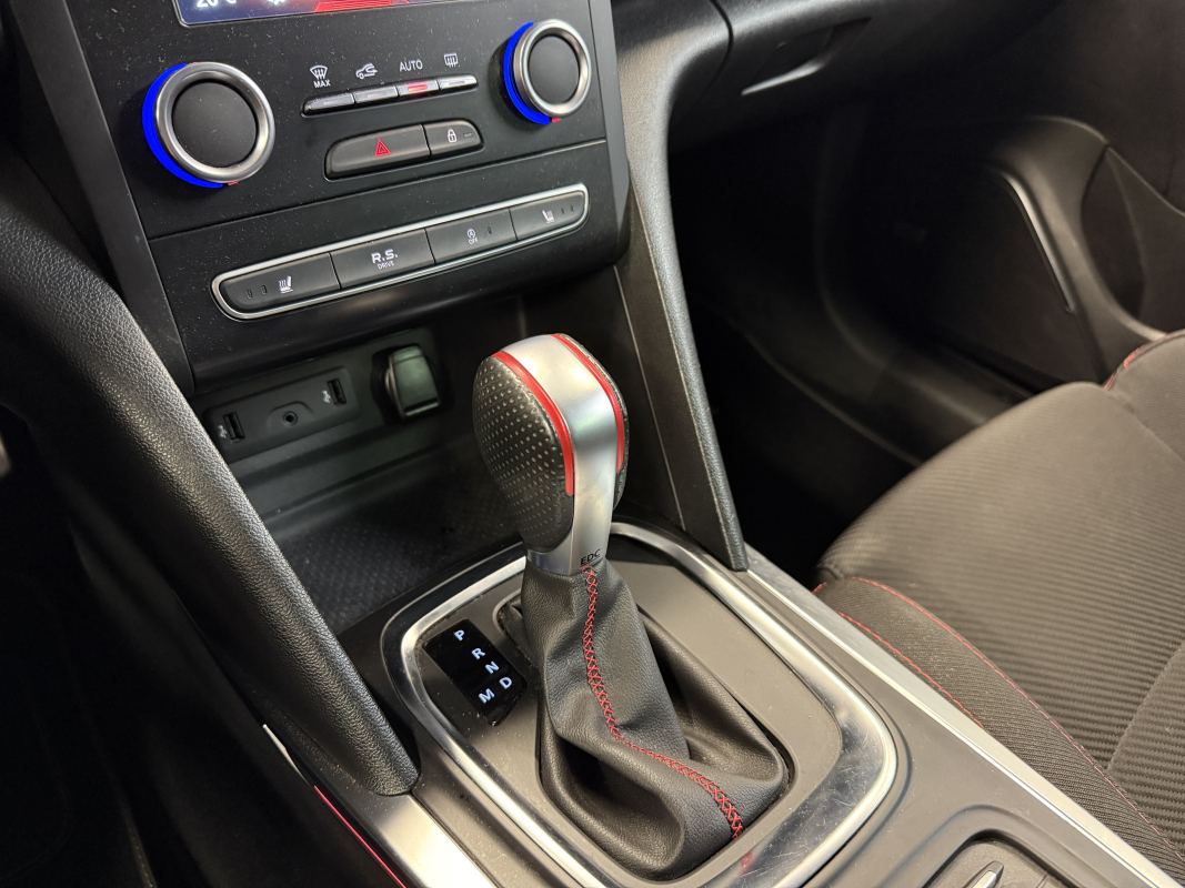 Renault Megane — 19