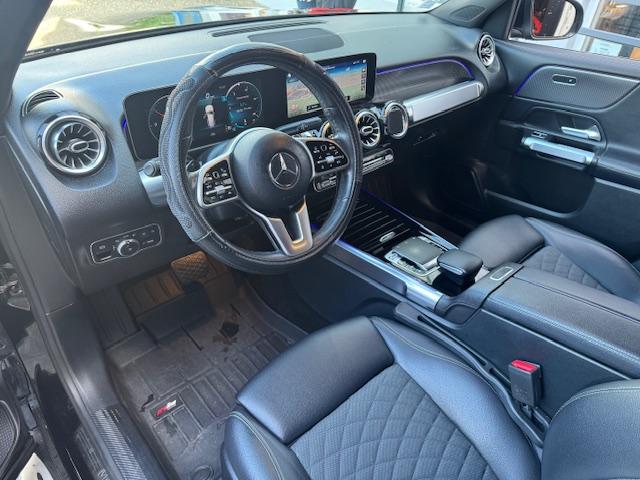 Mercedes GLB — 7
