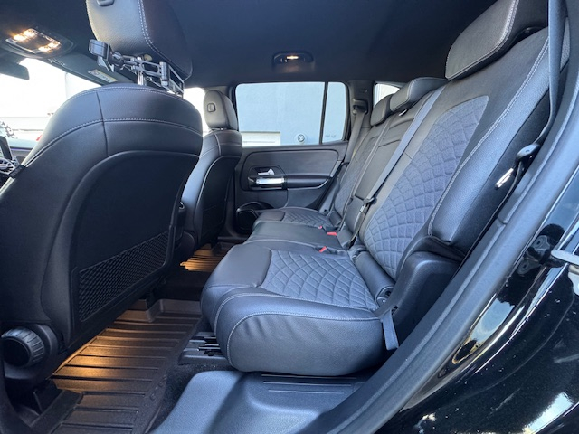 Mercedes GLB — 8
