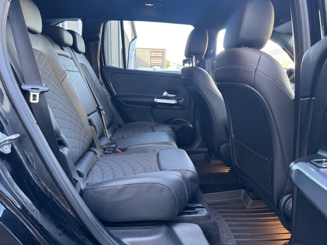 Mercedes GLB — 11
