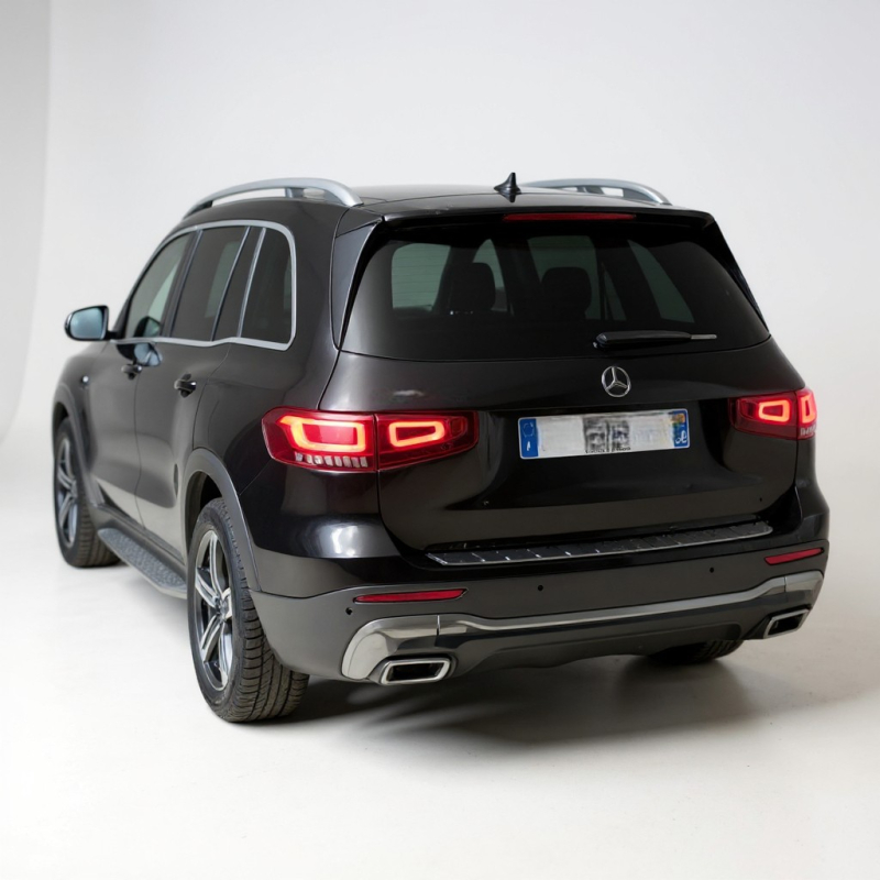 Mercedes GLB — 19