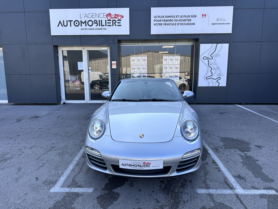 Porsche 911 — 4