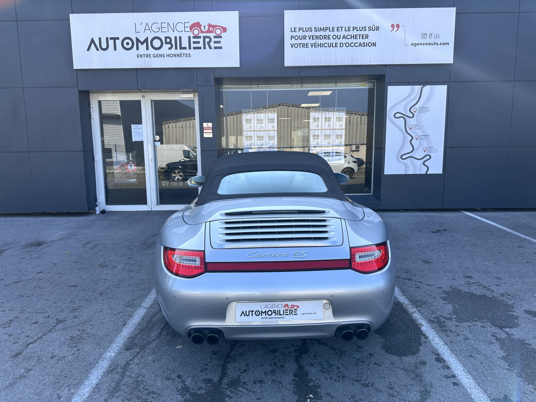 Porsche 911 — 7