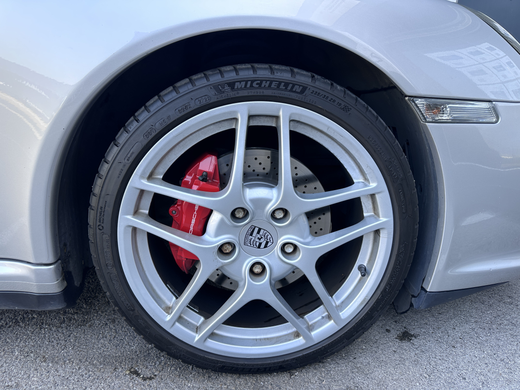 Porsche 911 — 25