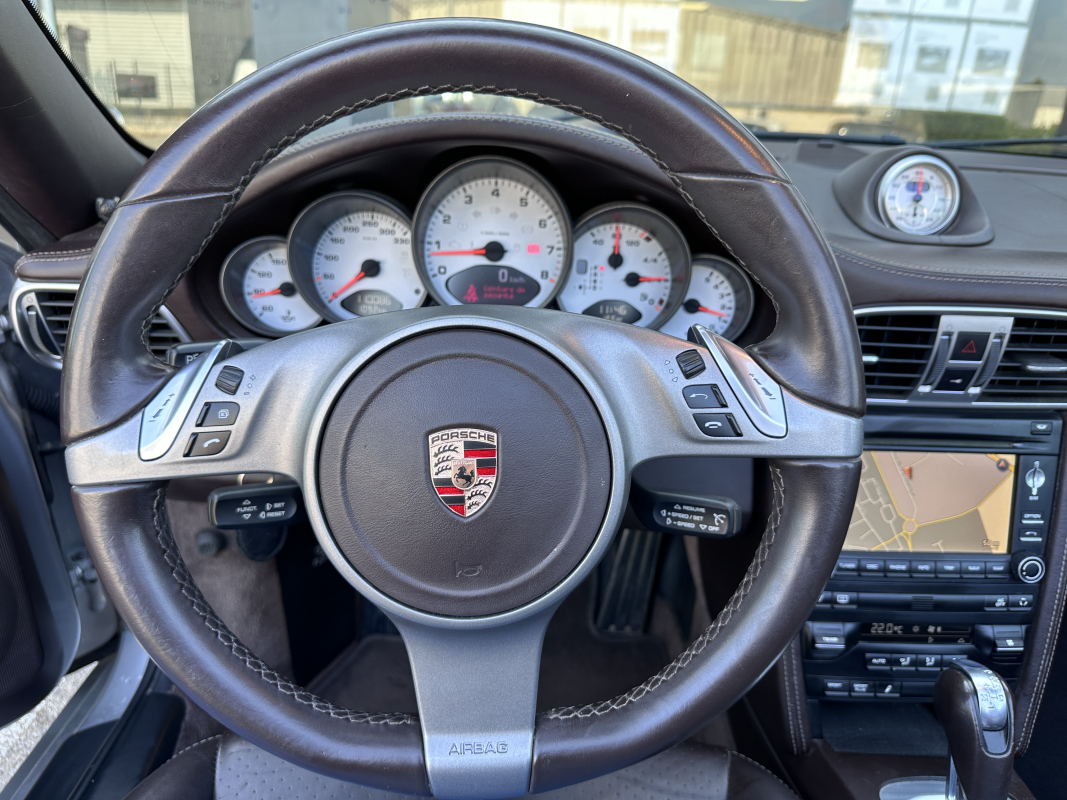 Porsche 911 — 18