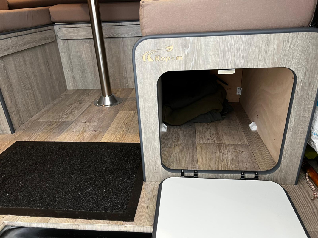 Renault Trafic — 25
