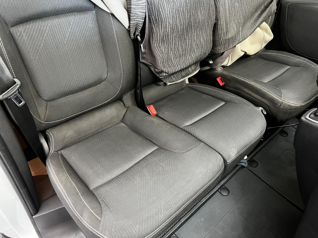 Renault Trafic — 13