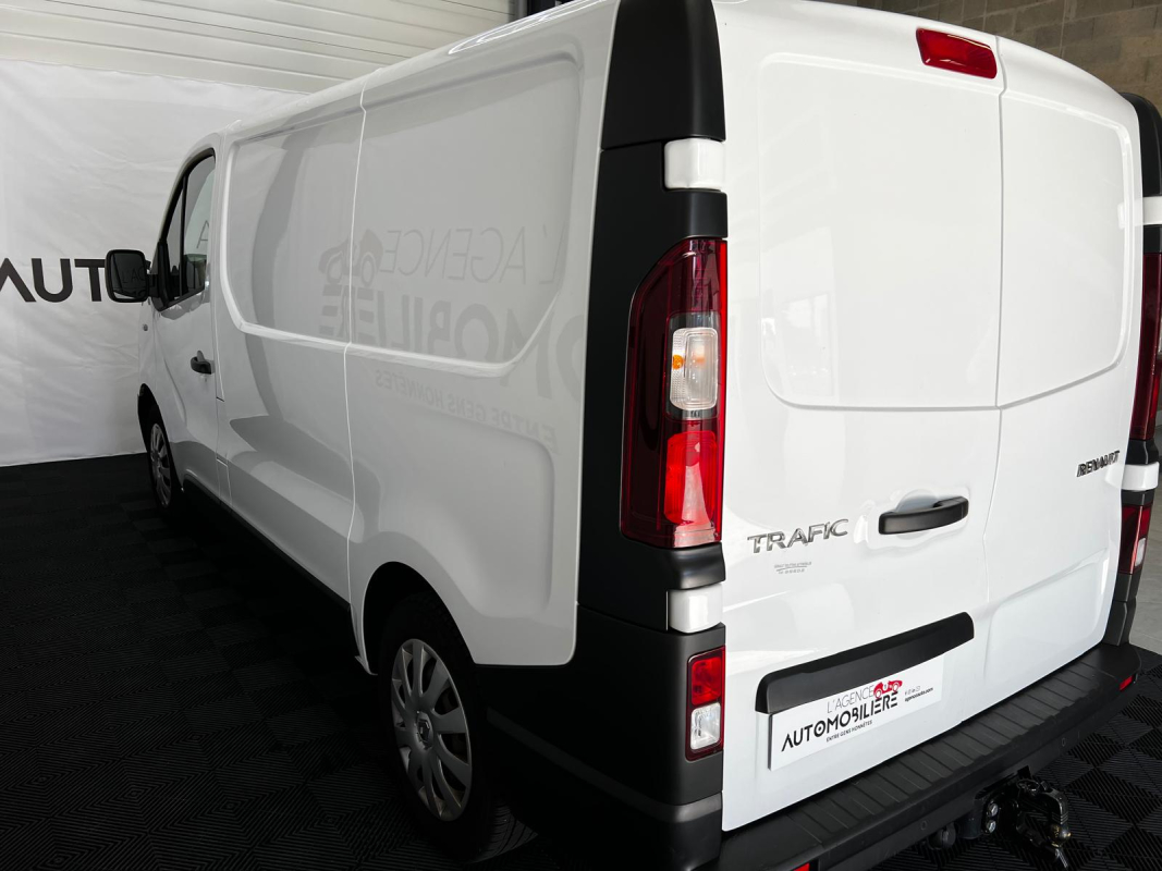Renault Trafic — 8